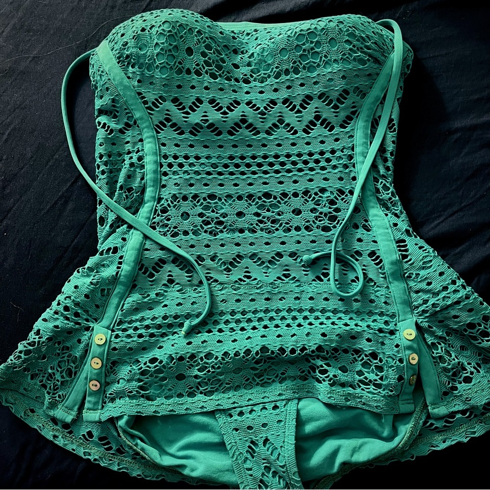 Size 10 Robin Piccone one piece bathing suit